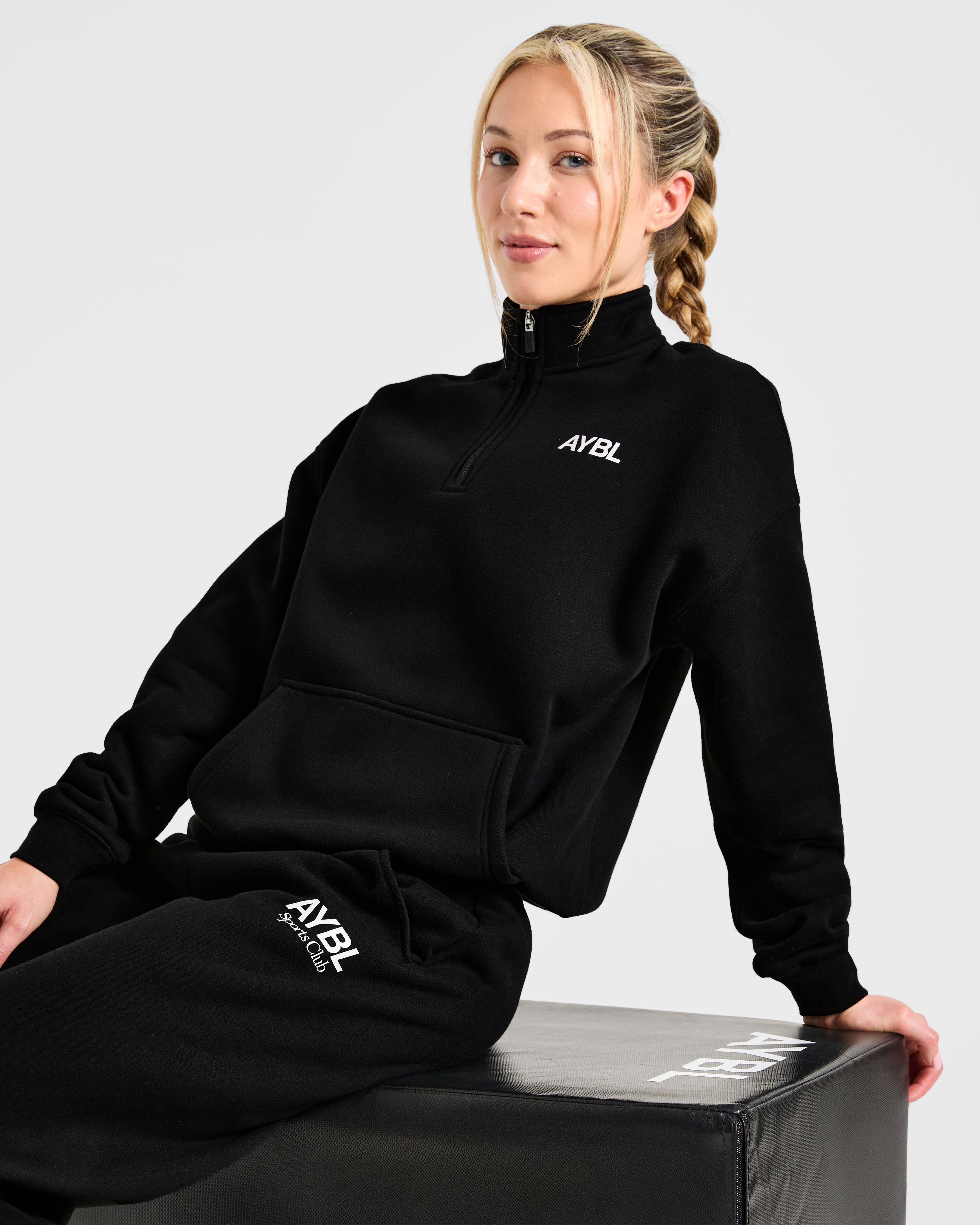 Sports Club Oversized 1/4 Zip Pullover - Noir/Blanc