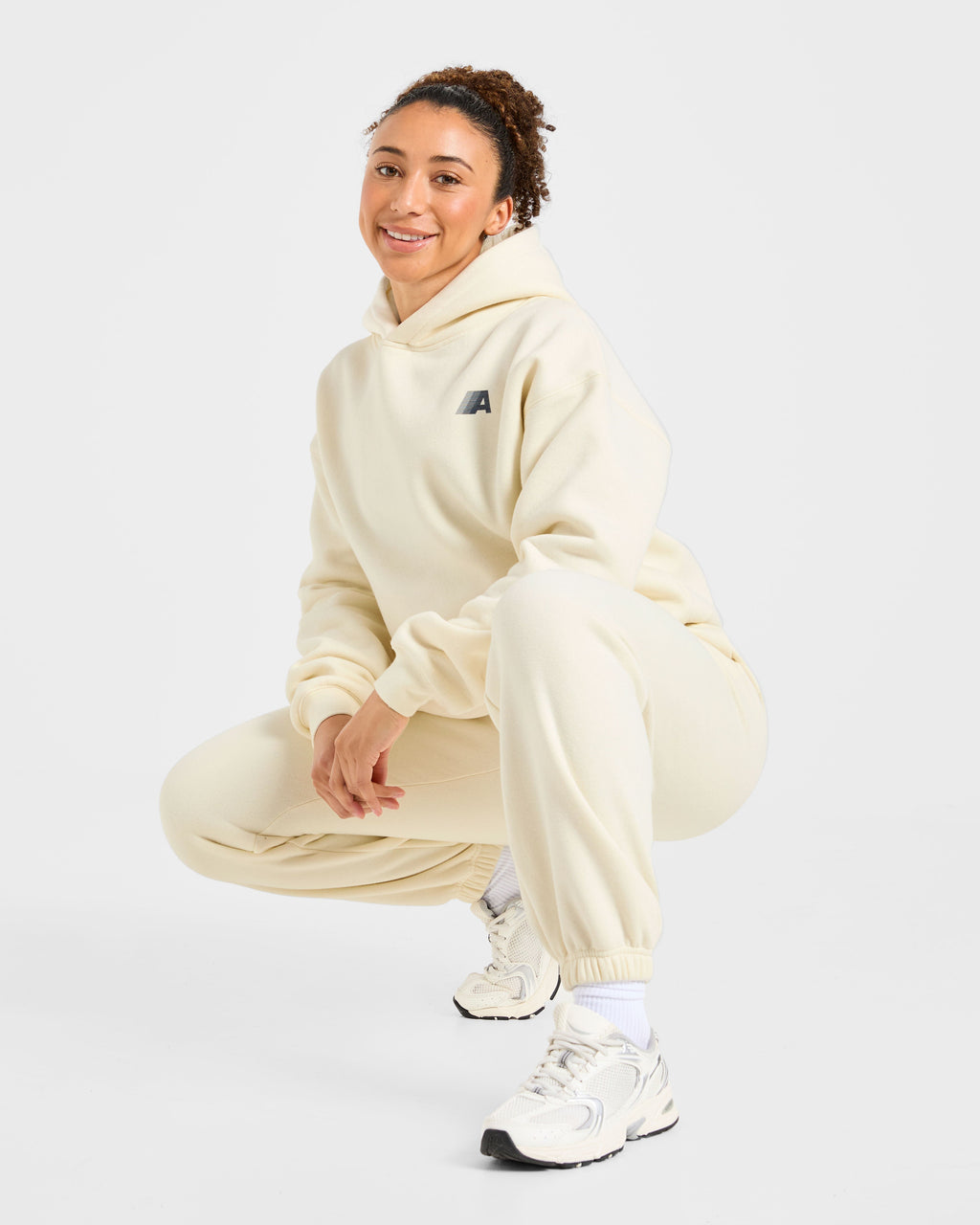 Retro Athletics Oversized Joggers - Butter Jaune/Navy