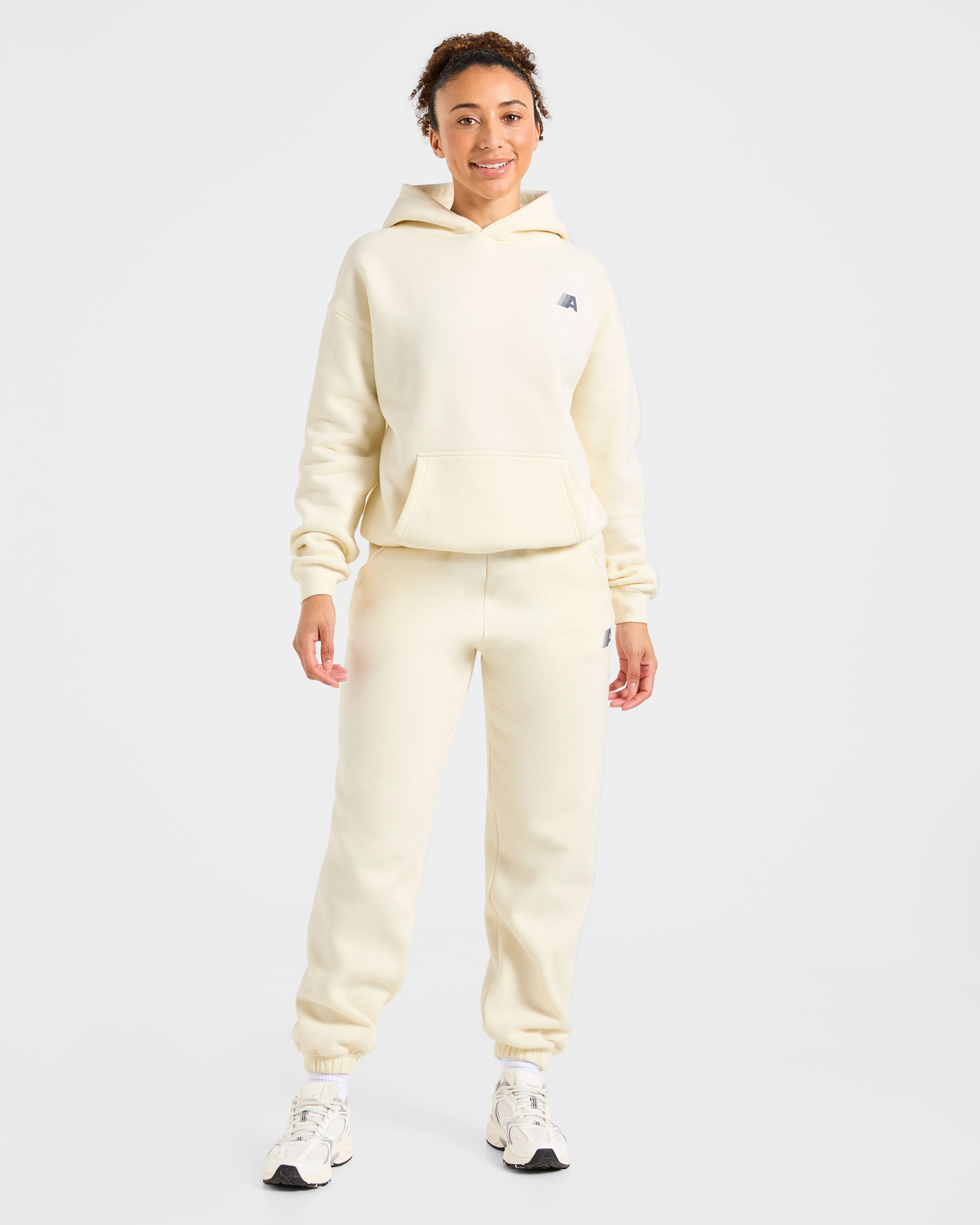 Retro Athletics Oversized Joggers - Butter Jaune/Navy