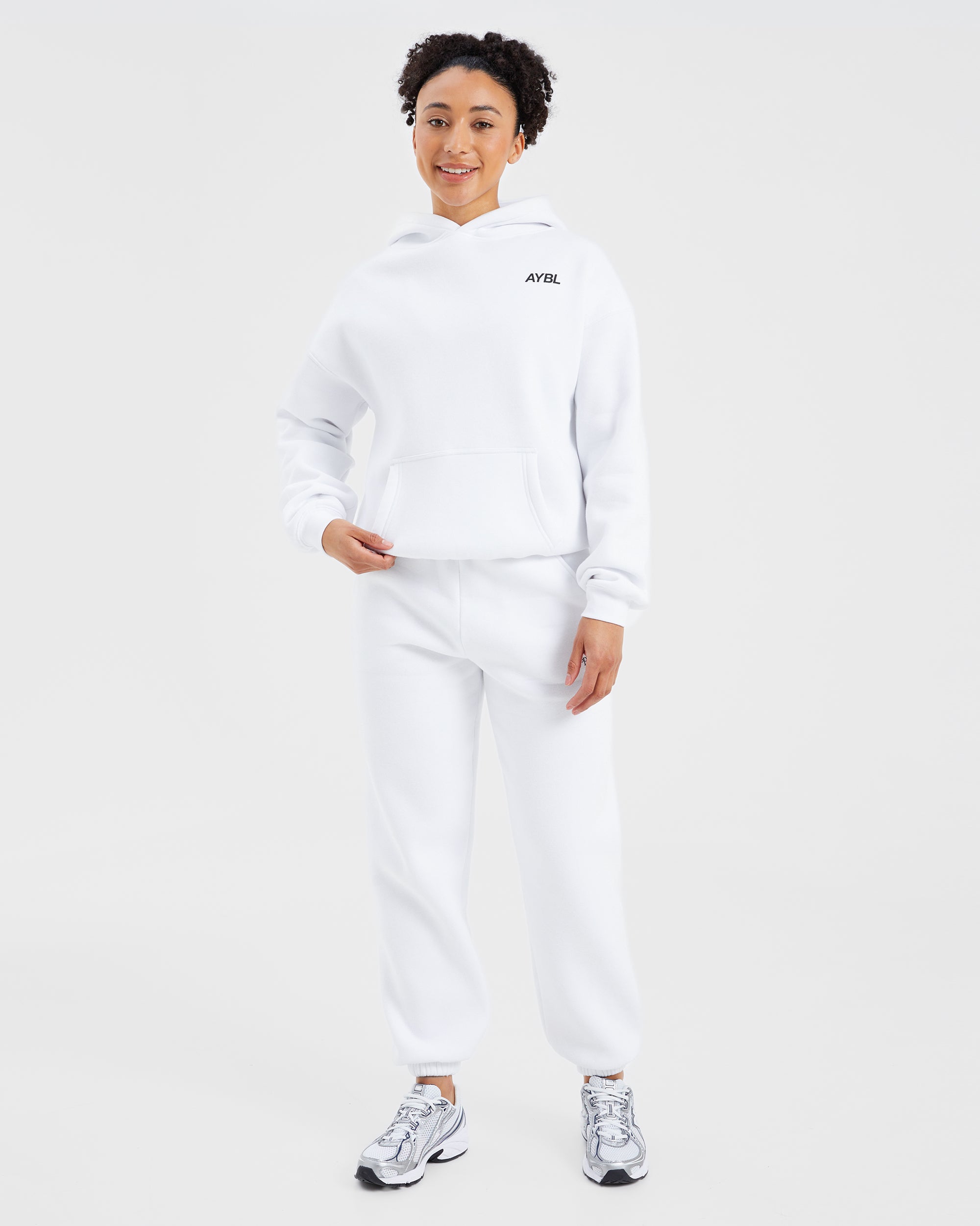 AYBL Sports Club Oversized Joggers - Blanc